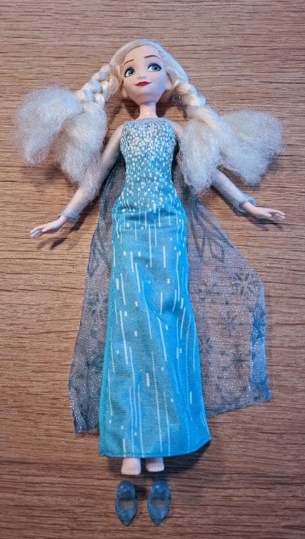 Elsa pop, Kinderen en Baby's, Speelgoed | Poppen, Ophalen of Verzenden, Zo goed als nieuw, Overige typen