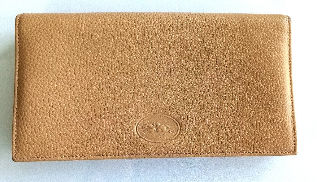 Portefeuille/pochette Longchamps cuir,modèle 2002 TB état, Bijoux, Sacs & Beauté, Porte-monnaie & Portefeuilles, Autres marques