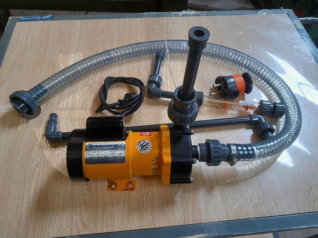 Pan World Magneetpomp, NH-150PS, 30ltr/min, als nieuw, Ophalen, Zo goed als nieuw