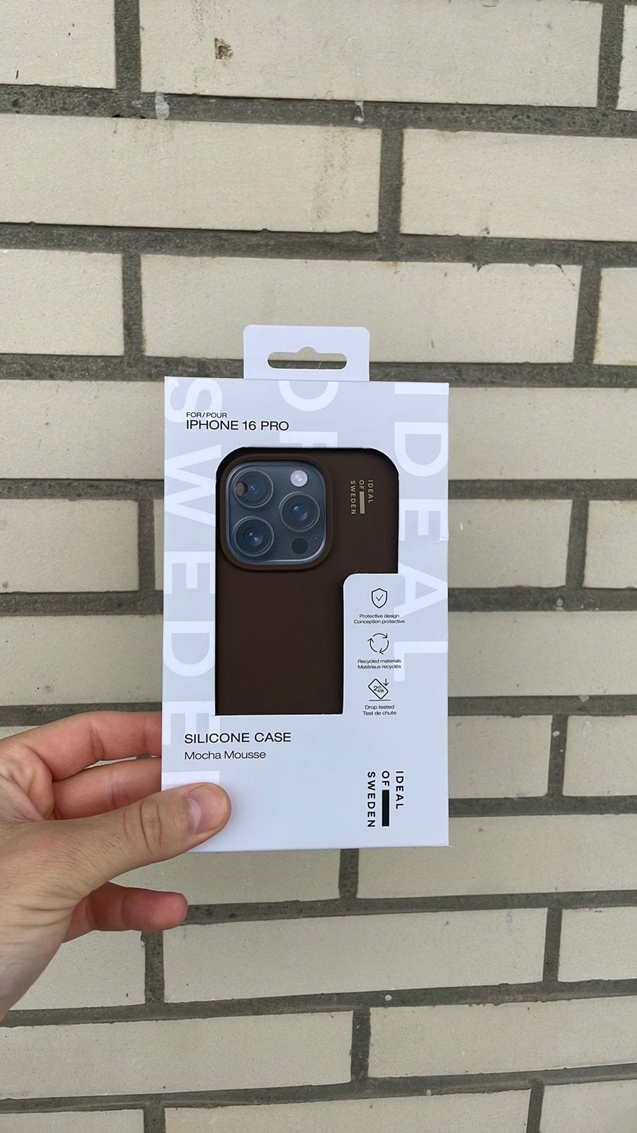 iPhone 16 Pro - Silicone hoesje, Telecommunicatie, Mobiele telefoons | Hoesjes en Screenprotectors | Apple iPhone, Ophalen, Bruin