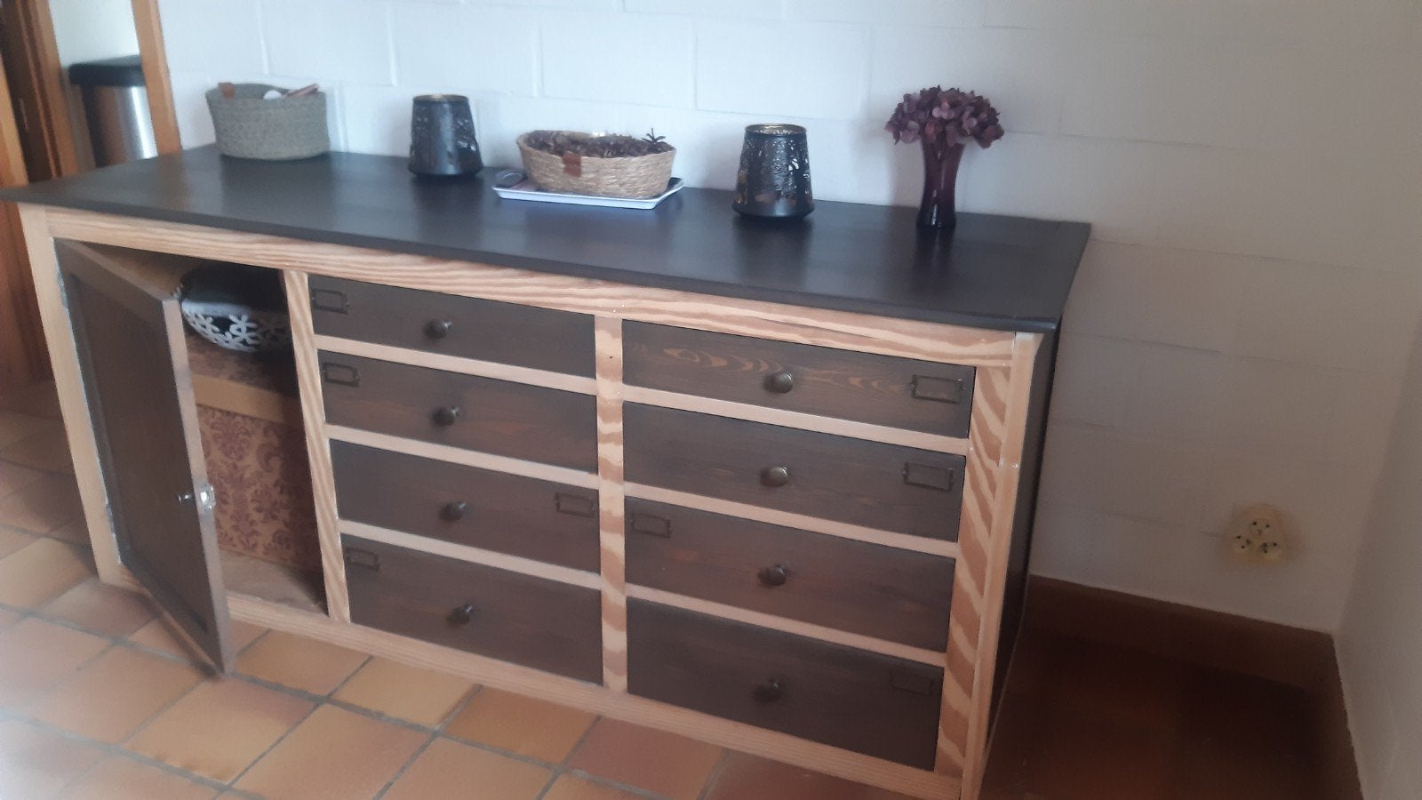 Ancien Meuble d'atelier  une porte  et 8 tiroirs, Avec tiroir(s), 25 à 50 cm, 150 à 200 cm, Comme neuf