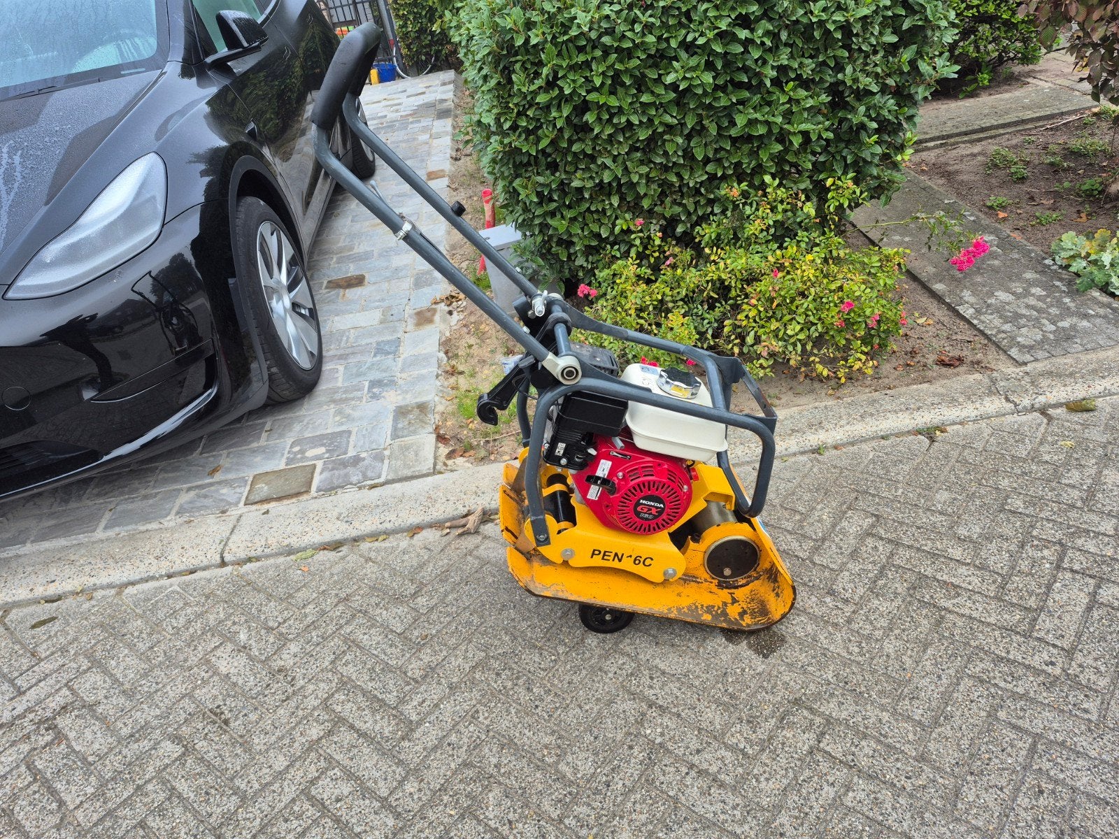 zware trilplaat met honda motor., Tuin en Terras, Ophalen