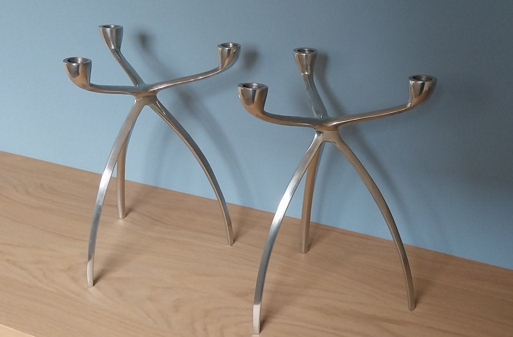 Set van 2 gepolijste aluminium 3-armige Spider kandelaars, Ophalen, Overige merken, Zo goed als nieuw, Metaal