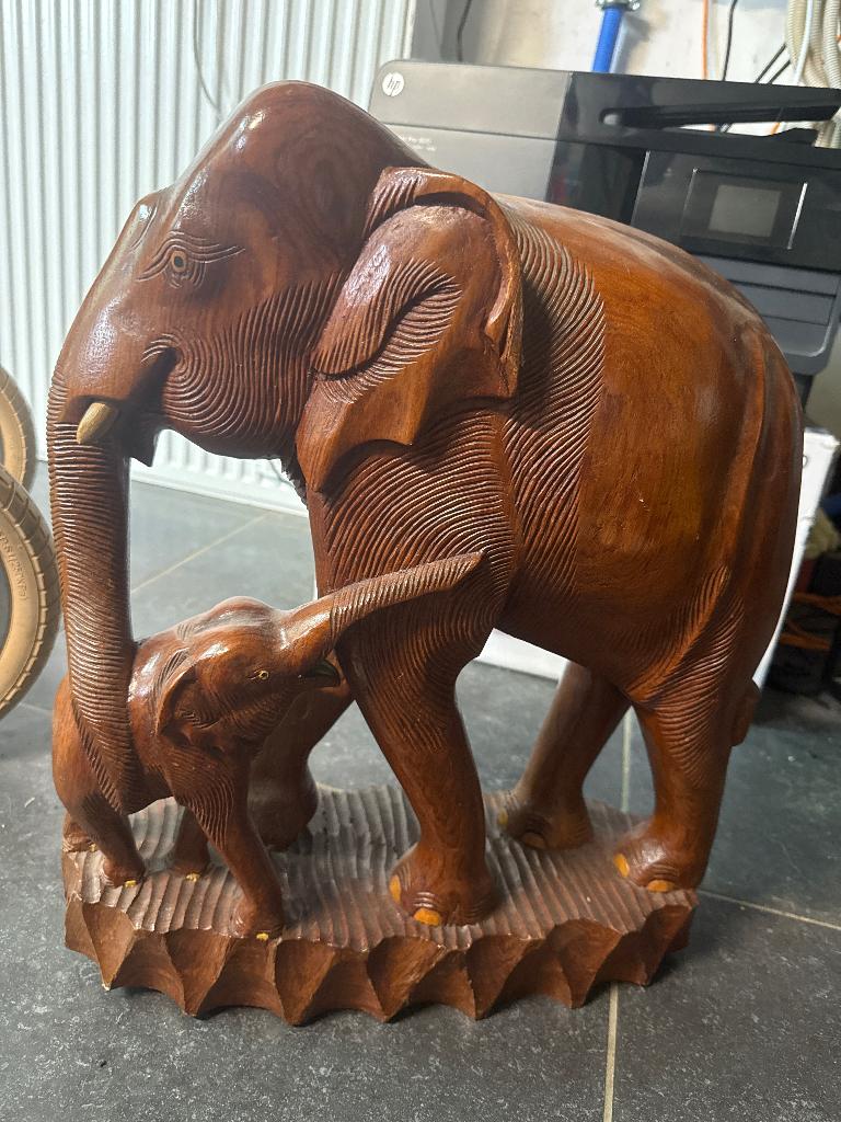 Handgesneden houten olifant, Ophalen, Houtsnijwerk, 50 - 100 cm, Handgemaakt