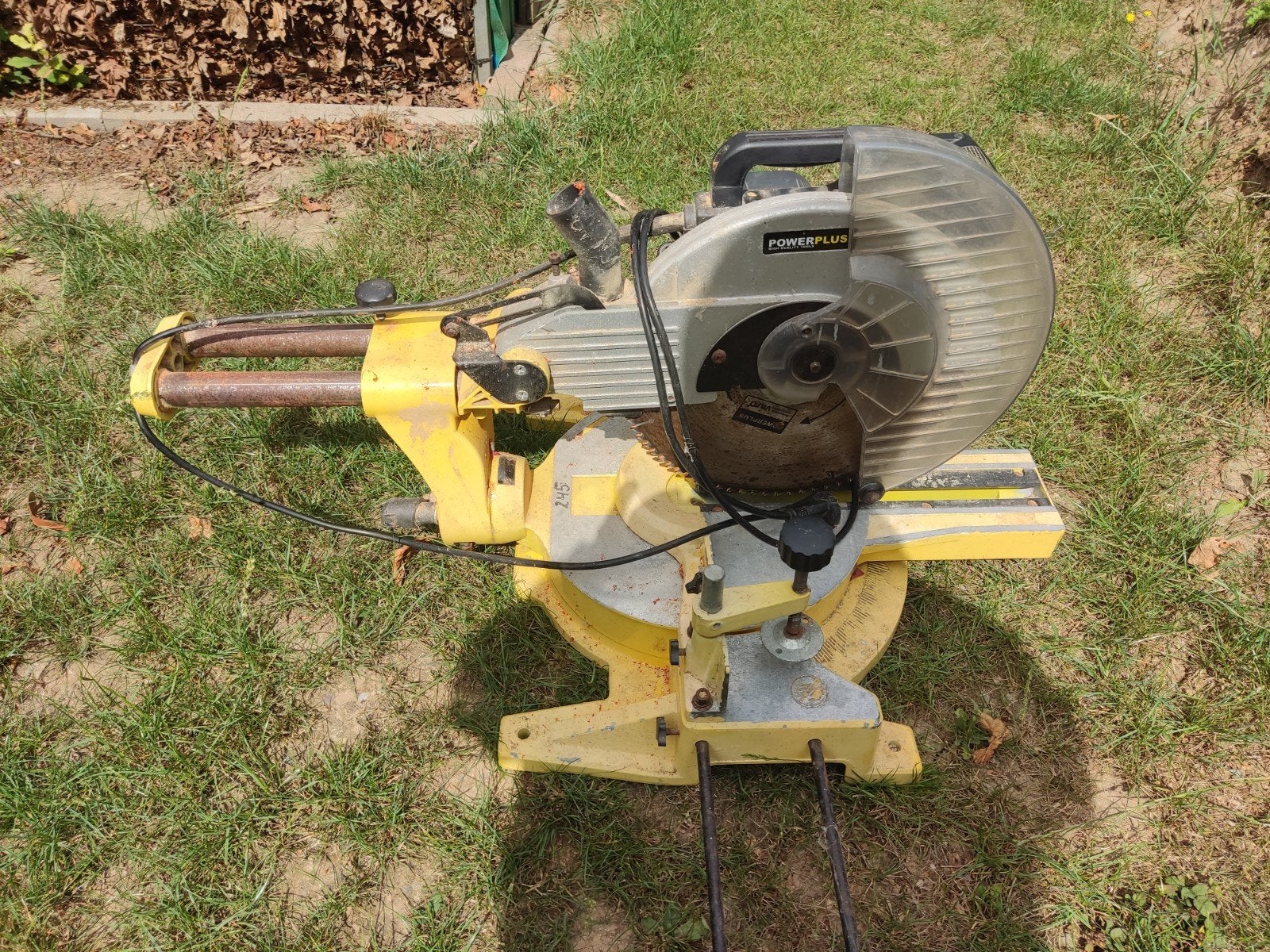 scie à onglet / à tronçonner, Bricolage & Construction, Enlèvement, Utilisé, Moteur électrique, 1800 tpm ou plus