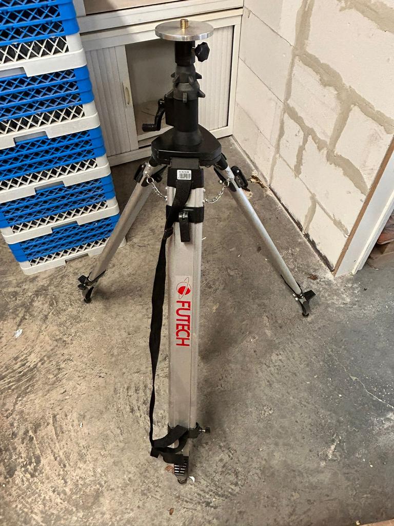 Futech laser 605 inlc btw, Doe-het-zelf en Bouw, Ophalen, Zo goed als nieuw, Overige meters