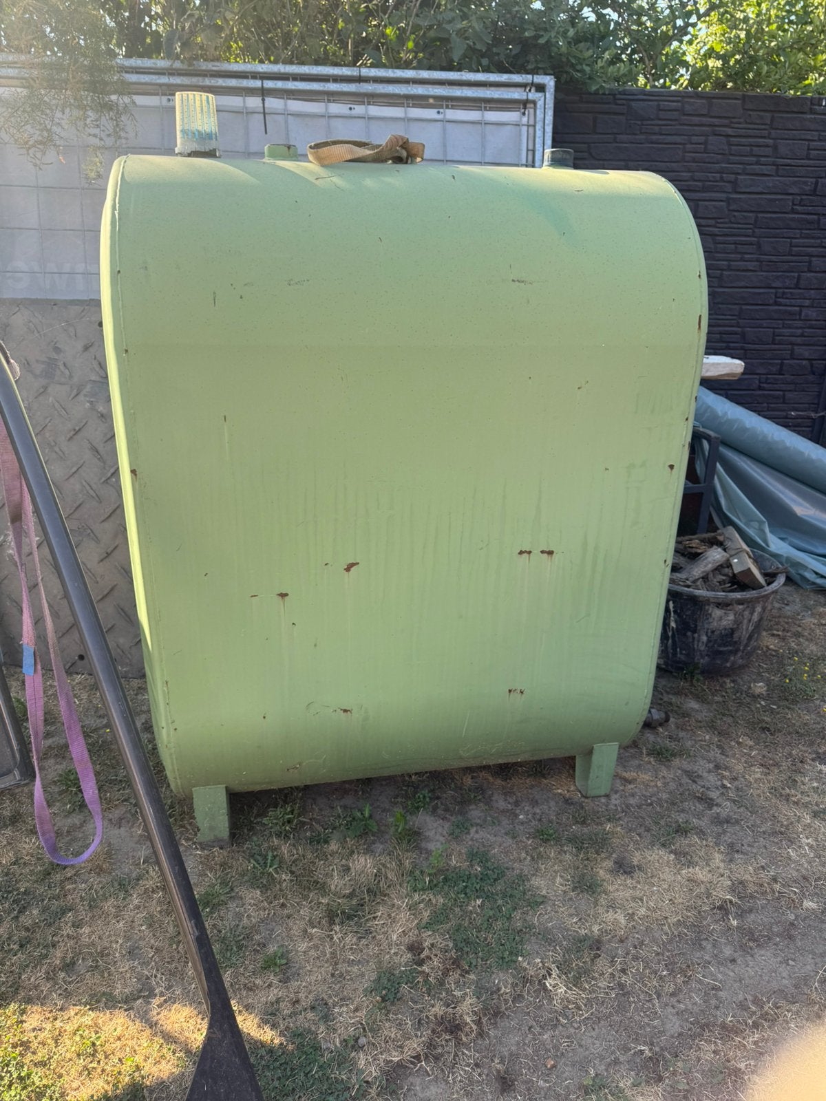 Metalen brandstoftank met elektrische pomp & vulpistool, Doe-het-zelf en Bouw, Ophalen, Gebruikt