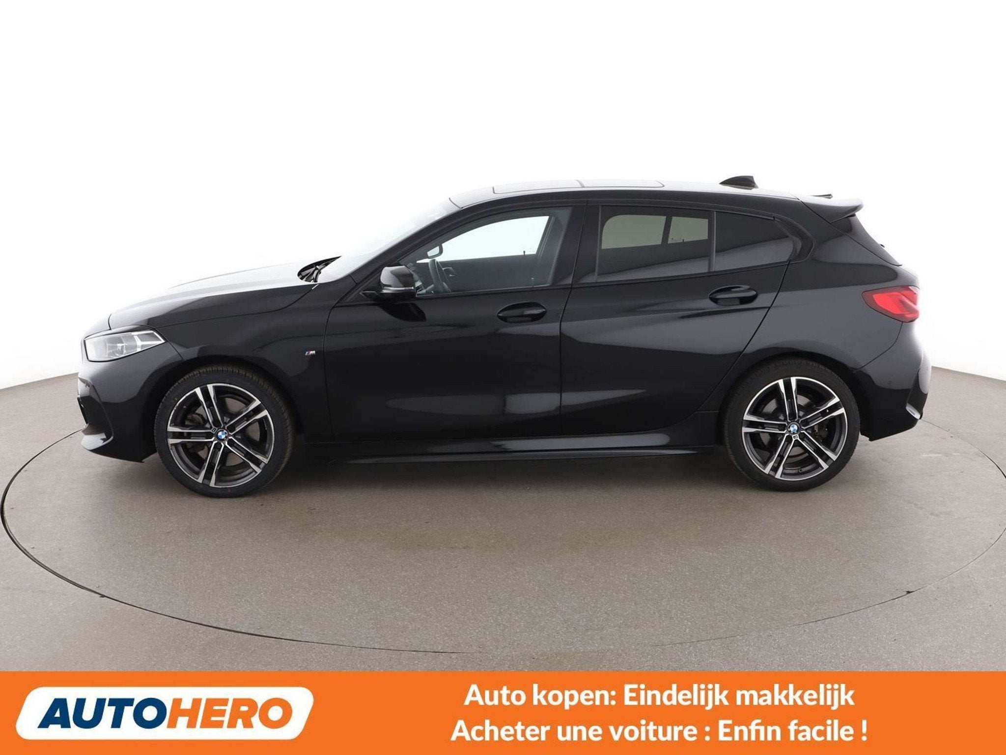 BMW 1 Serie 120 120i M Sport (année de construction 2024), Autos, Noir, 5 portes, Automatique, 1998 cm³