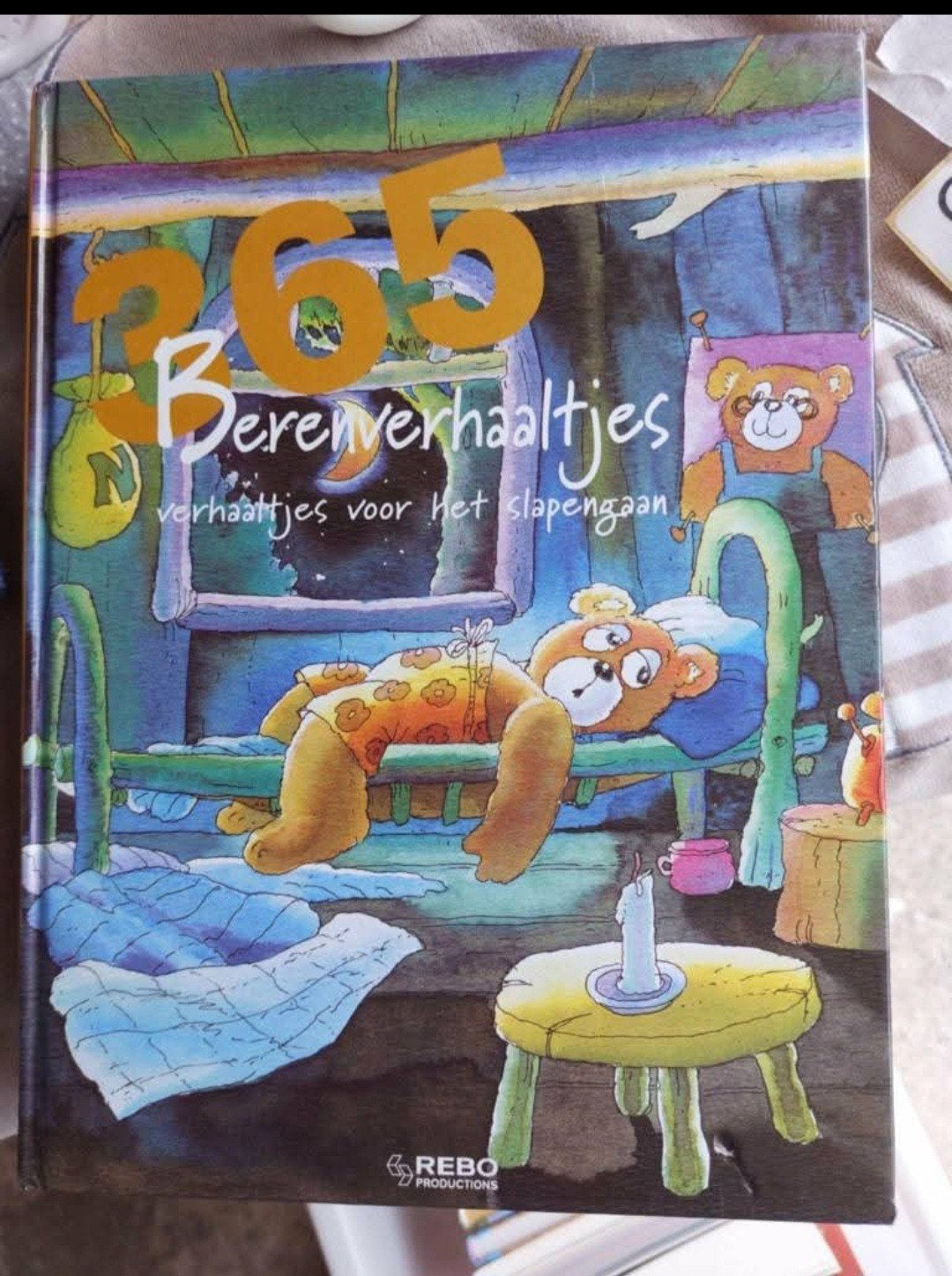 2 boeken : 365 verhaaltjes voor het slapen-gaan, Ophalen