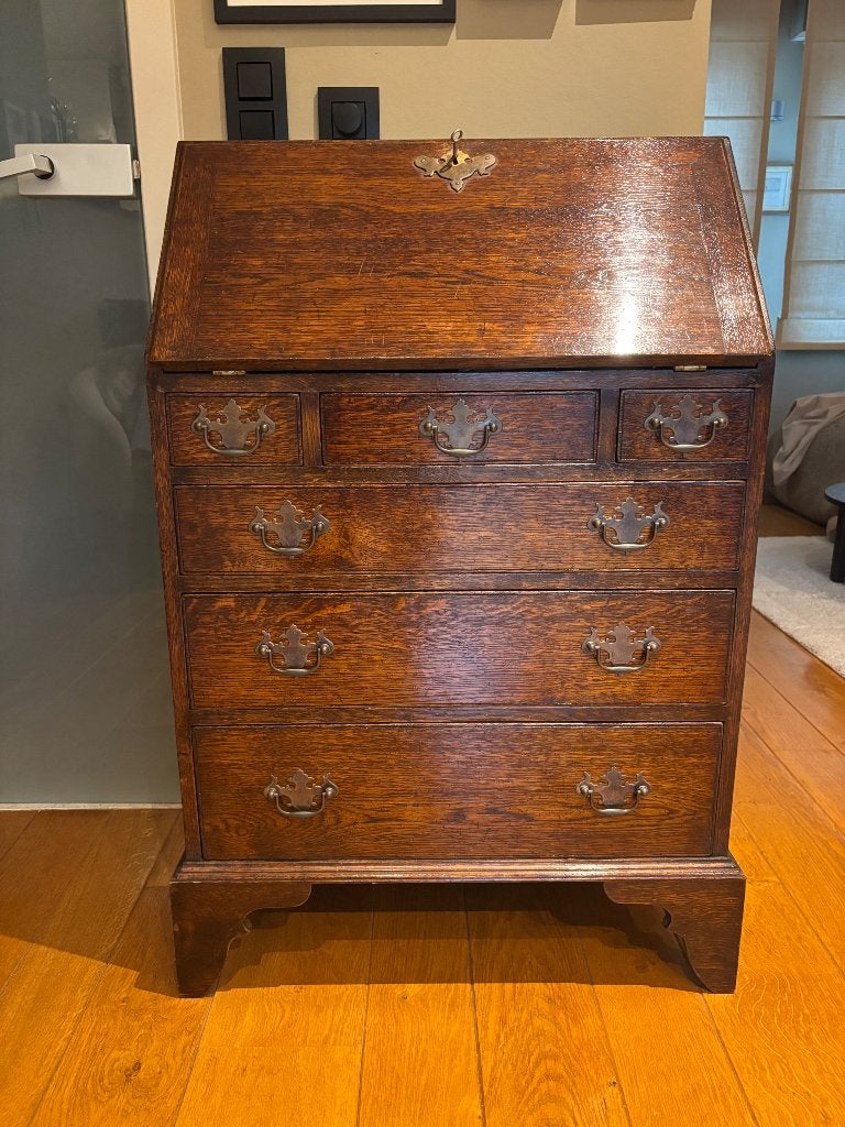 Secretaire, Enlèvement