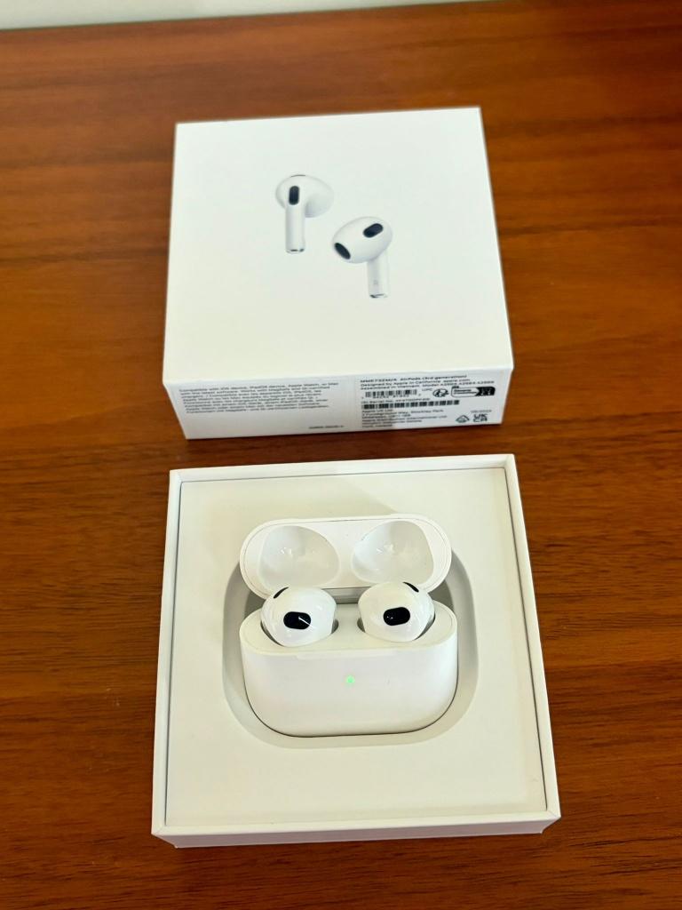 AirPods Apple 3ème génération — Très bon état, Enlèvement, Utilisé, Blanc, Apple