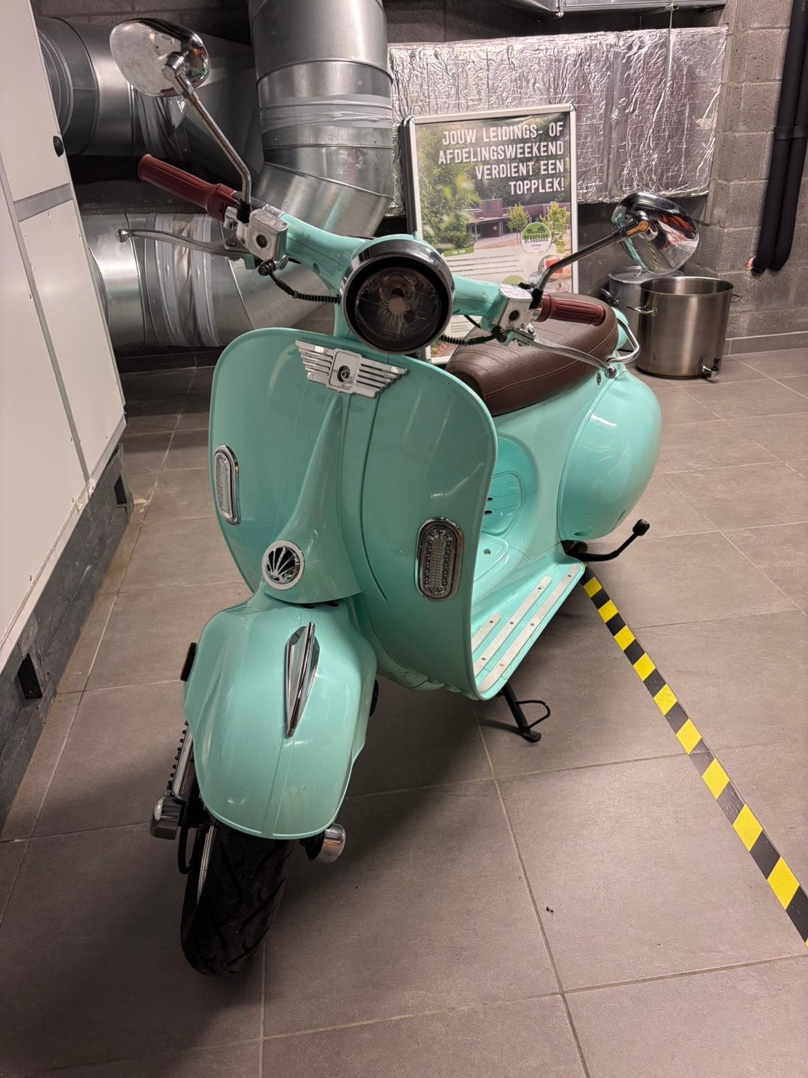 Elektrische vespa achtig, Comme neuf, Classe B (45 km/h), Enlèvement, Électrique