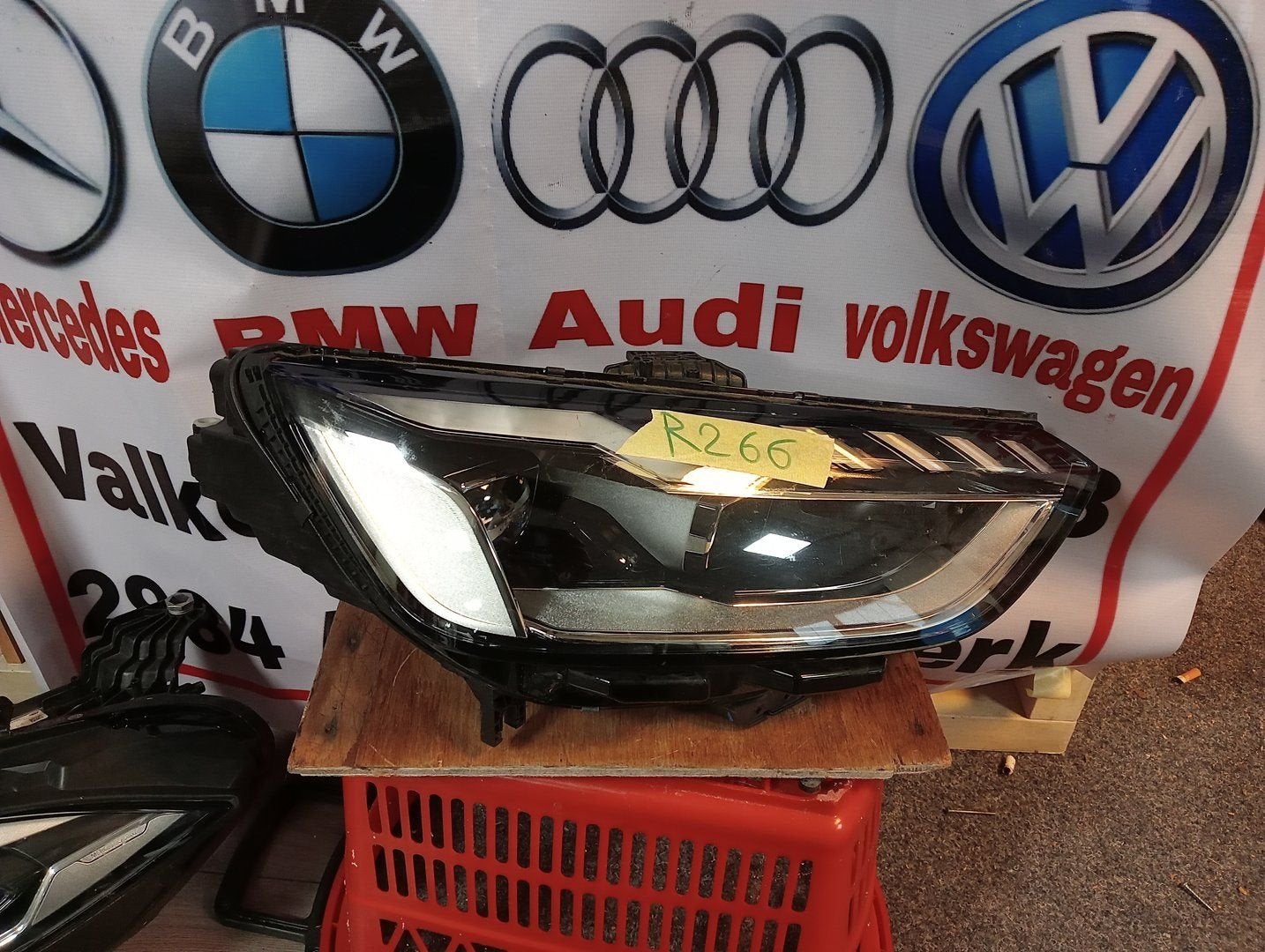Audi A4 8W Facelift Koplamp VOLLED Rechts 8W0941034D, Gebruikt, -, -, -
