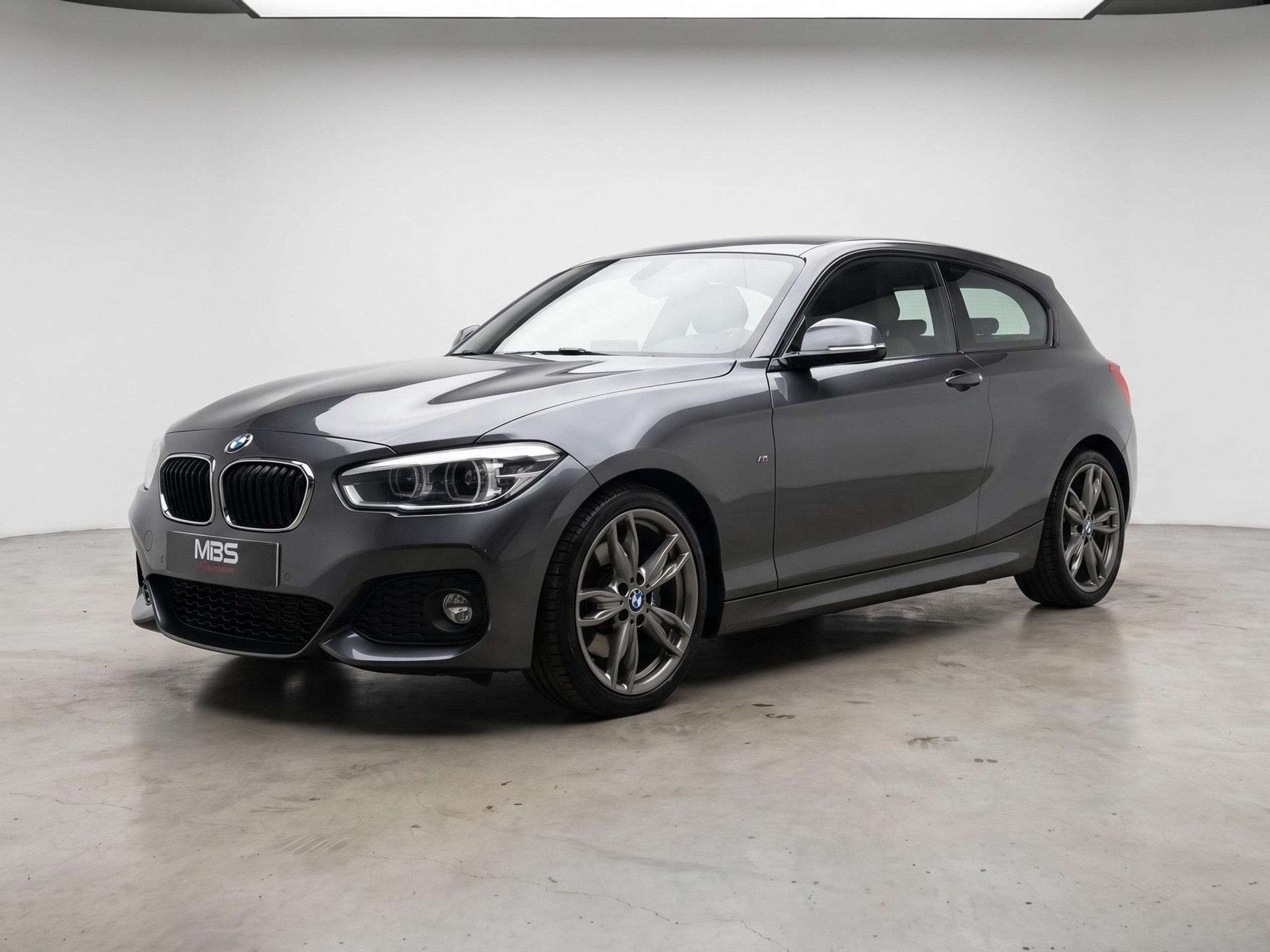 BMW 1 Serie 118 *D* PACK M * 1 PROP* TOIT OUVRANT* XENON* NA, Auto's, 100 kW, Gebruikt, Zwart, Alcantara