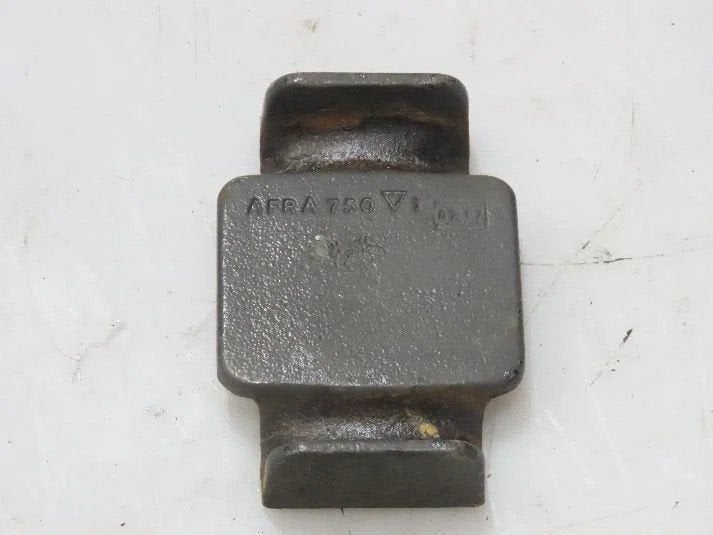 DAF Body & Chassis Parts Veerstrop vulblok DAF LF, Ophalen, Gebruikt