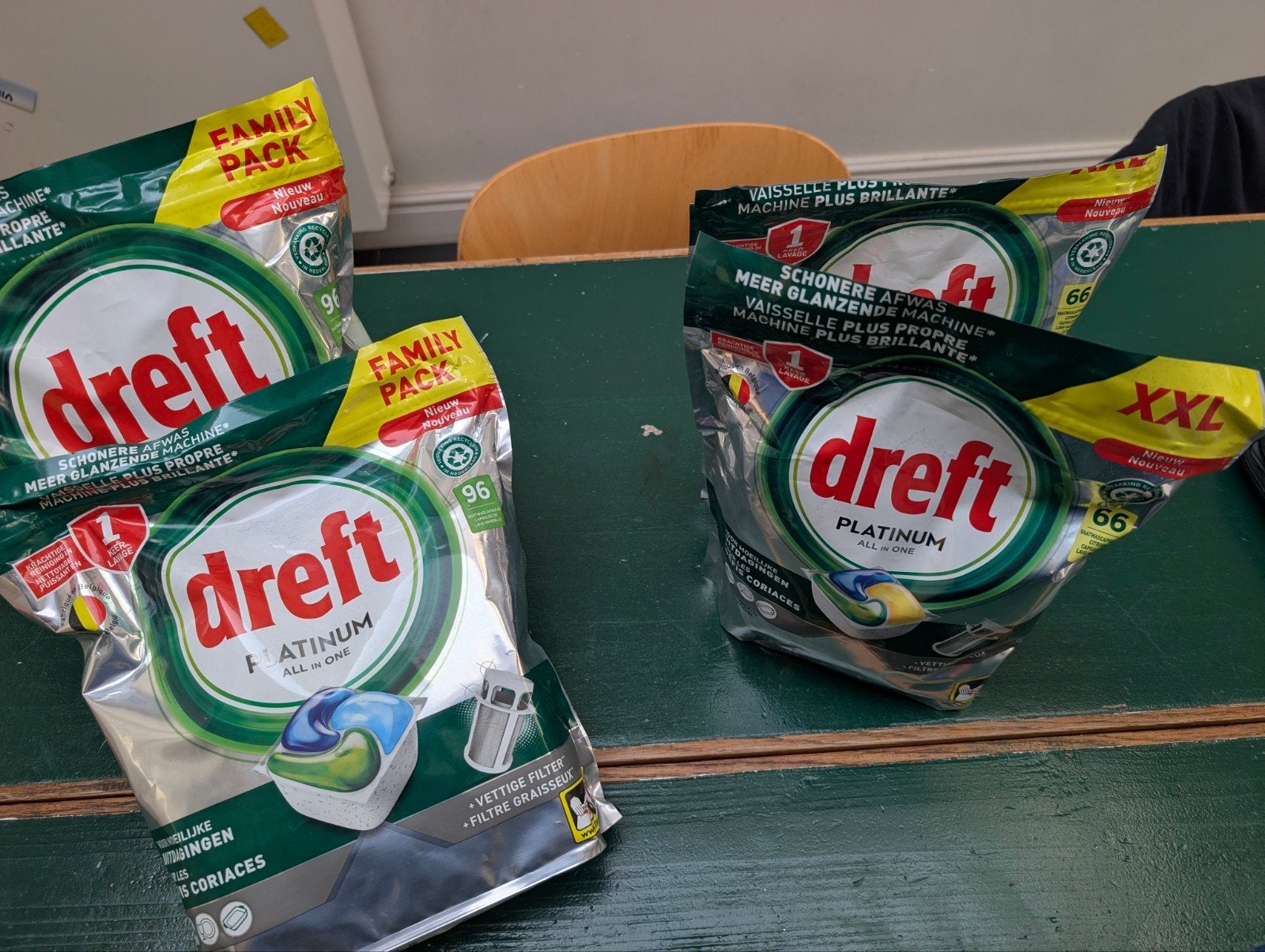 Was pods en vaatwas pods, Ophalen