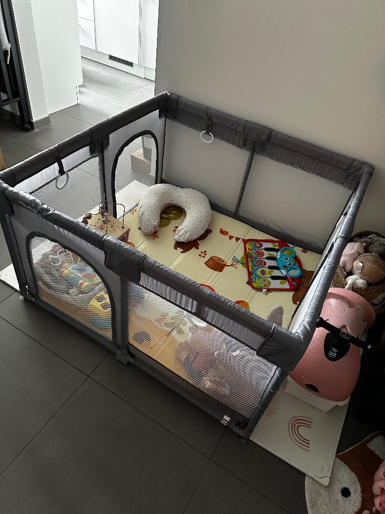 Teddle Grondbox grijs (120 x 120 cm, inclusief speelmat), Kinderen en Baby's, Babyparken, Zo goed als nieuw, Vierkant, Ophalen