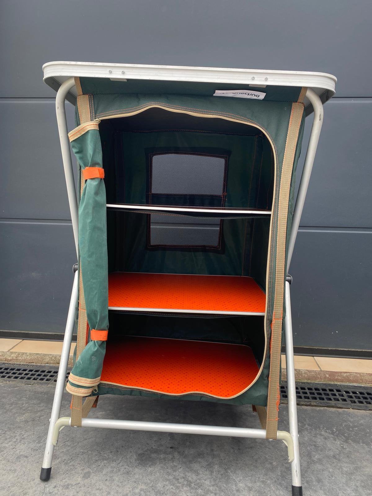 Quechua kast, Caravans en Kamperen, Kampeermeubelen, Ophalen, Gebruikt, Campingkast