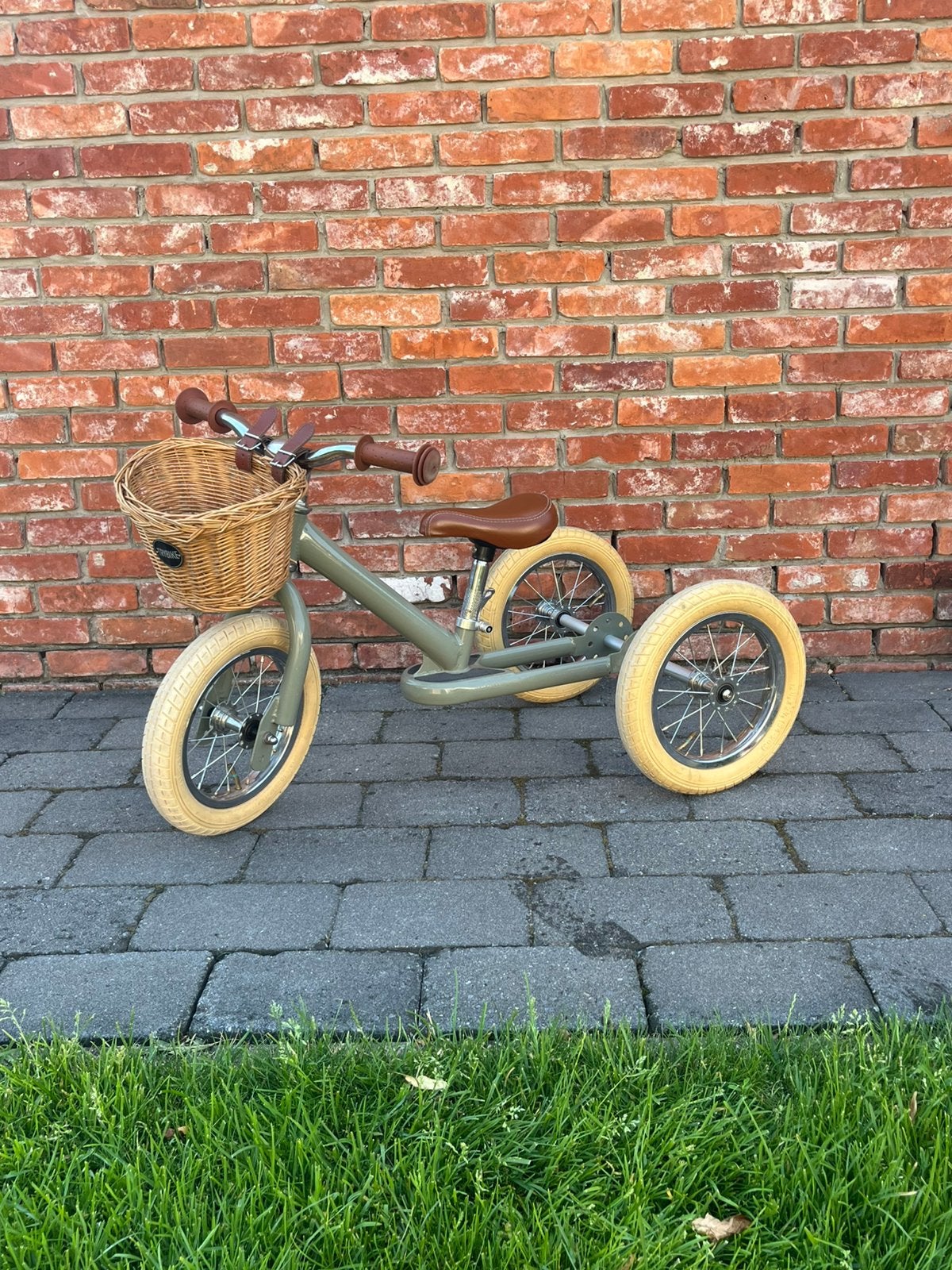 Trybike tricycle/bycicle vintage groen inclusief rieten mand, Kinderen en Baby's, Speelgoed | Buiten | Voertuigen en Loopfietsen