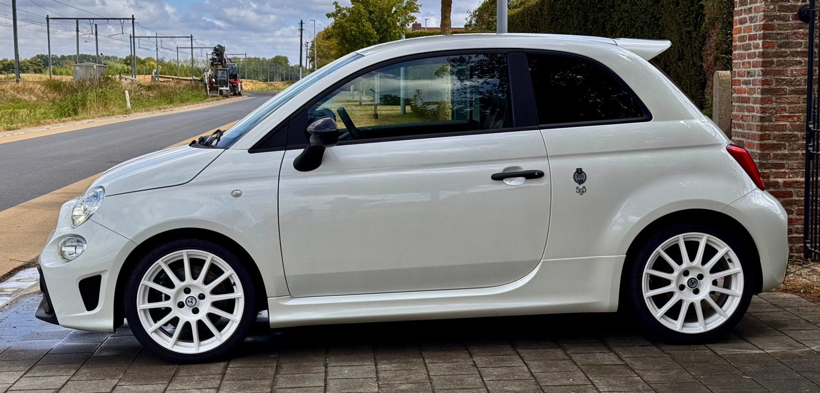 Abarth 595 Competitzione Esseesse - Sabelt Carbon - Akra, Auto's, Voorwielaandrijving, 4 cilinders, Wit, 1368 cc
