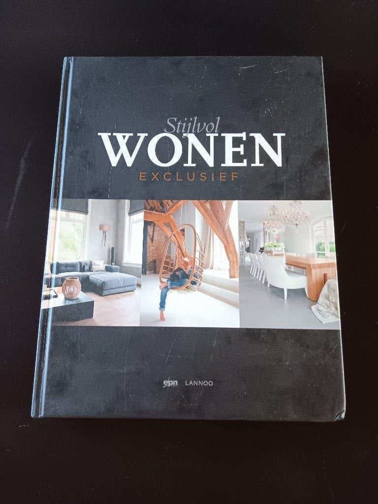 Boek Stijlvol Wonen exclusief, Boeken, Uitgeverij Lannoo, Interieur en Design, Ophalen, Gelezen