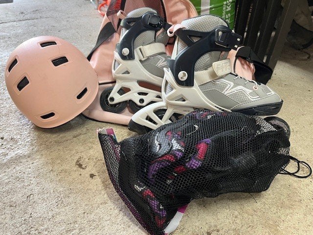 Oxelo FIT 3 kinderskates maat 32–35 + helm en bescherming, Ophalen, Verstelbaar, Gebruikt, Kinderen