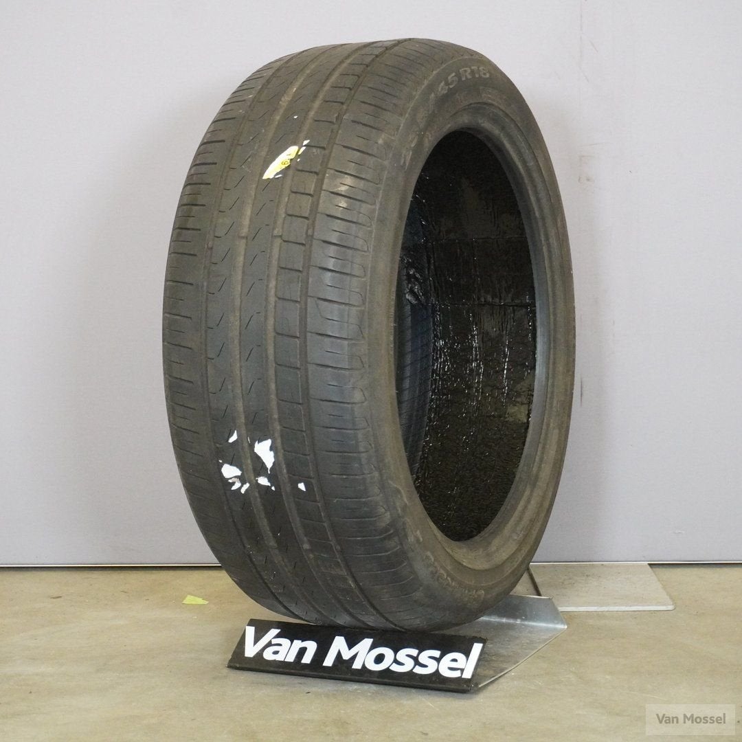 Pirelli Cinturato p7 Zomerband 235/45/R18, 18 inch, Gebruikt, -, -