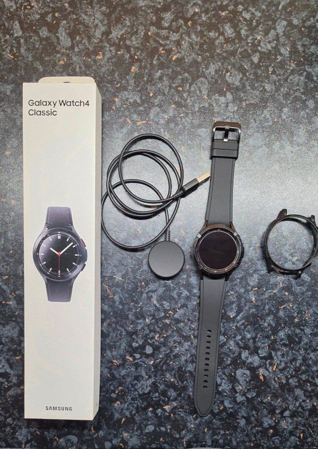 Samsung Galaxy Watch4 Classic 46mm, Ophalen of Verzenden, Zwart