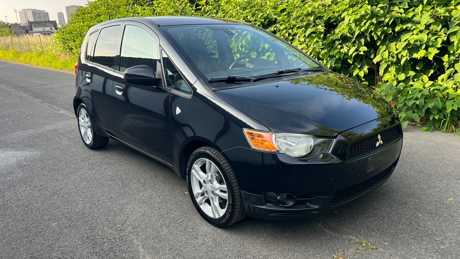 Mitsubishi Colt 1.3i Boite Automatique Clim Prete à immat., Autos, Achat, Entreprise, Colt, Automatique