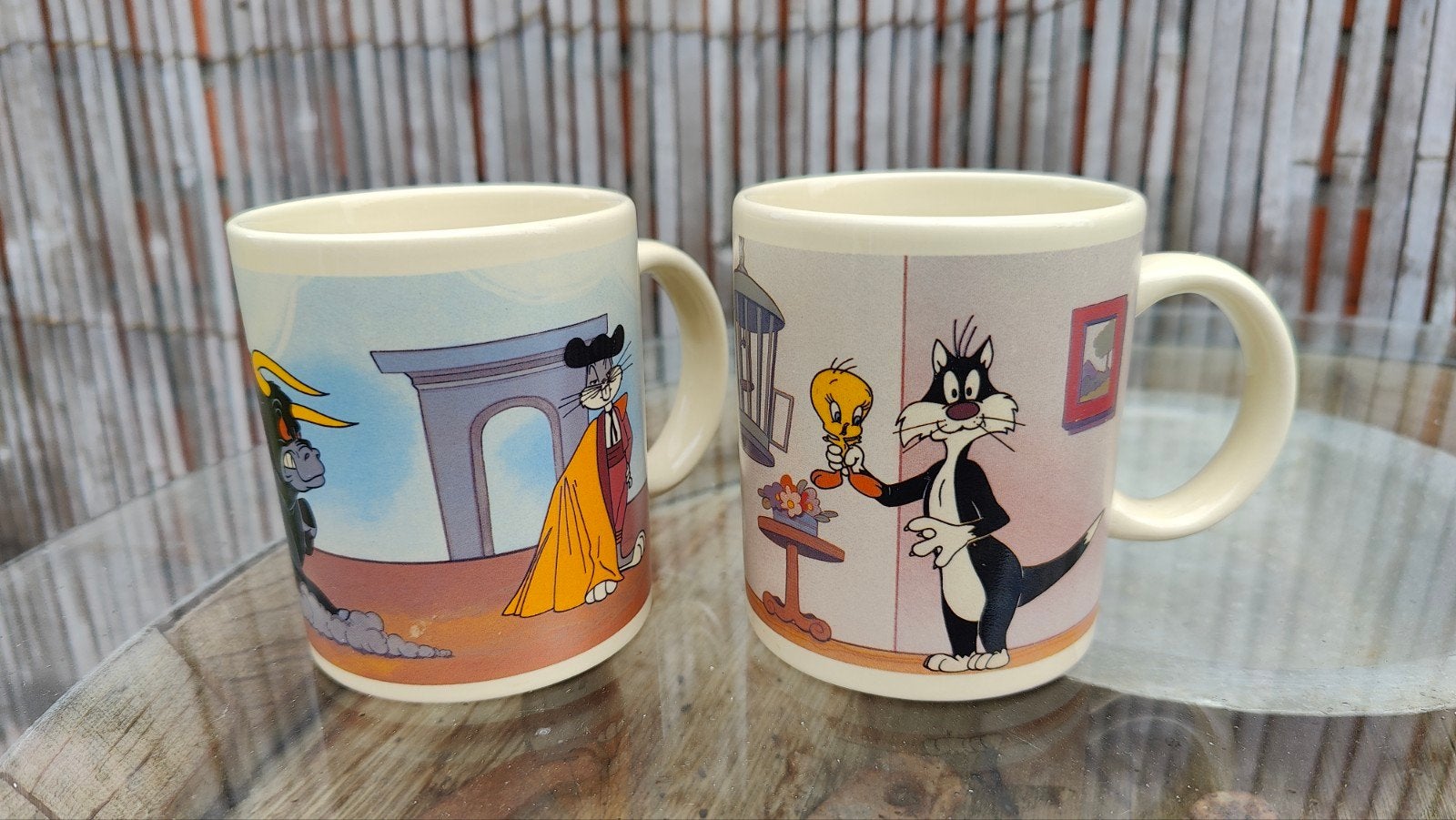 Looney Tunes mokken , 2 stuks, Maison & Meubles, Enlèvement ou Envoi, Céramique, Vintage