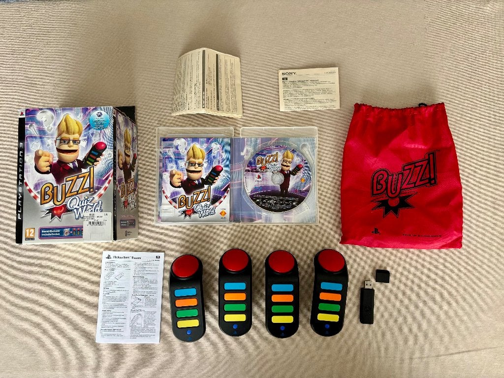 PS3 Buzz Spelpakket 3 games + Buzzers, Games en Spelcomputers, 3 spelers of meer, Ophalen of Verzenden, Zo goed als nieuw, Overige genres