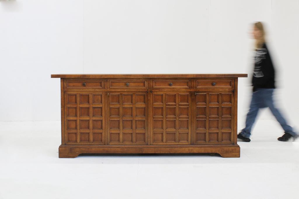 Vintage Brutalist Italiaans sideboard, Antiek en Kunst, Ophalen of Verzenden