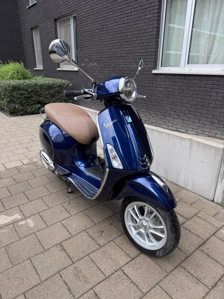 Vespa Primavera, Fietsen en Brommers, Scooters | Vespa, Ophalen, Gebruikt, Overige modellen, Klasse B (45 km/u)