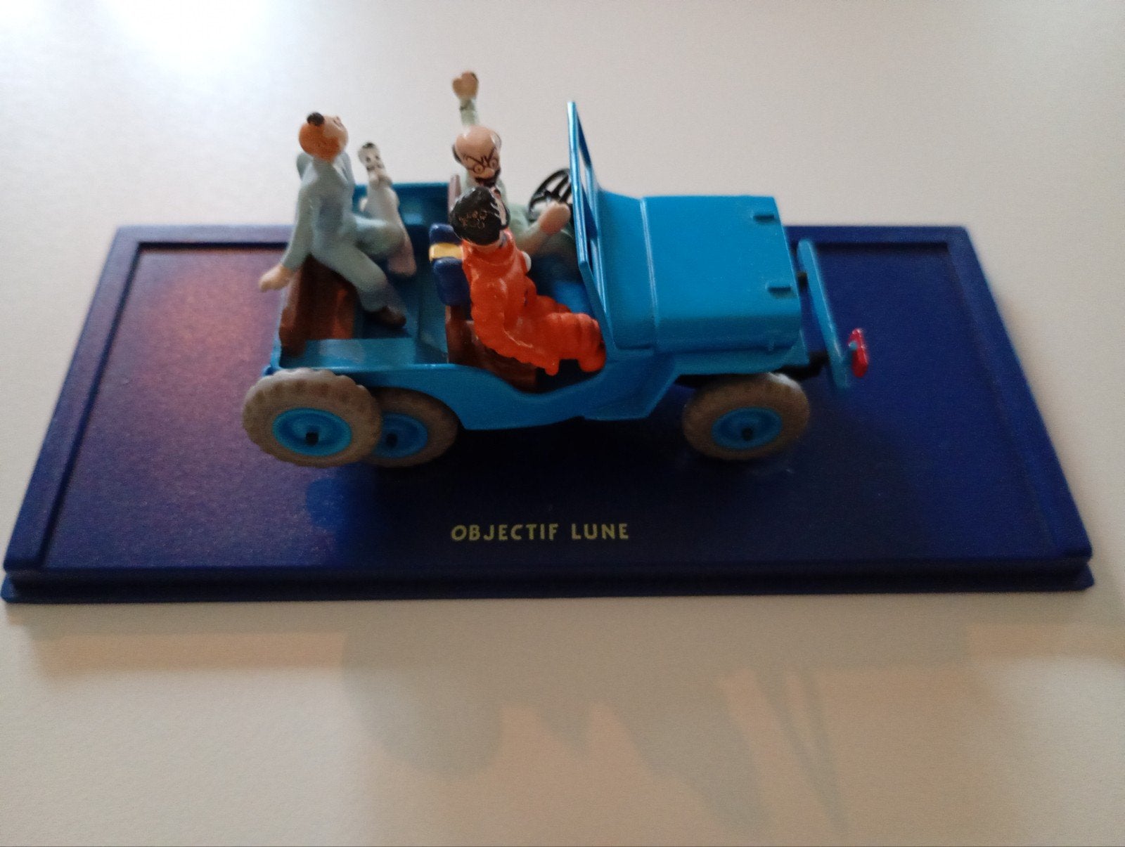 miniatuurmodel Willy'sjeep CJ 2A, blauwe Jeep Kuifje (Hergé), Hobby & Loisirs créatifs, Voitures miniatures | 1:18, Enlèvement