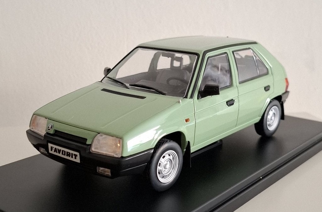 Skoda Favorit - 1987 -, Hobby & Loisirs créatifs, Enlèvement ou Envoi, Neuf, Voiture, Autres marques