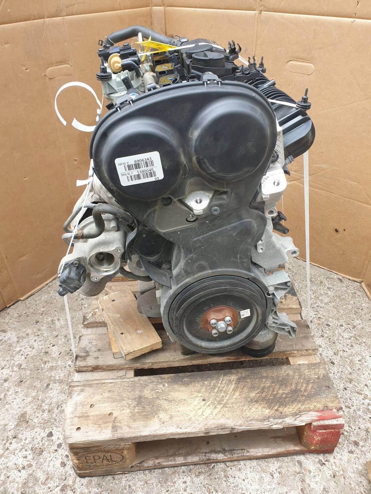 Moteur B4204T19 Nu VOLVO V60, Autos : Pièces & Accessoires, Envoi, Utilisé, Skoda