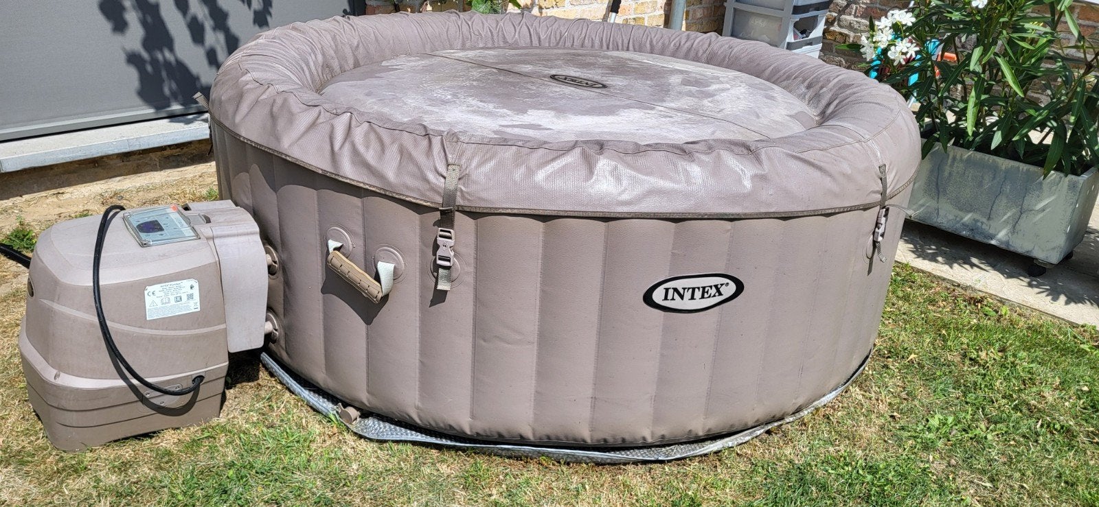 Gratis jacuzzi met gebreken, Enlèvement