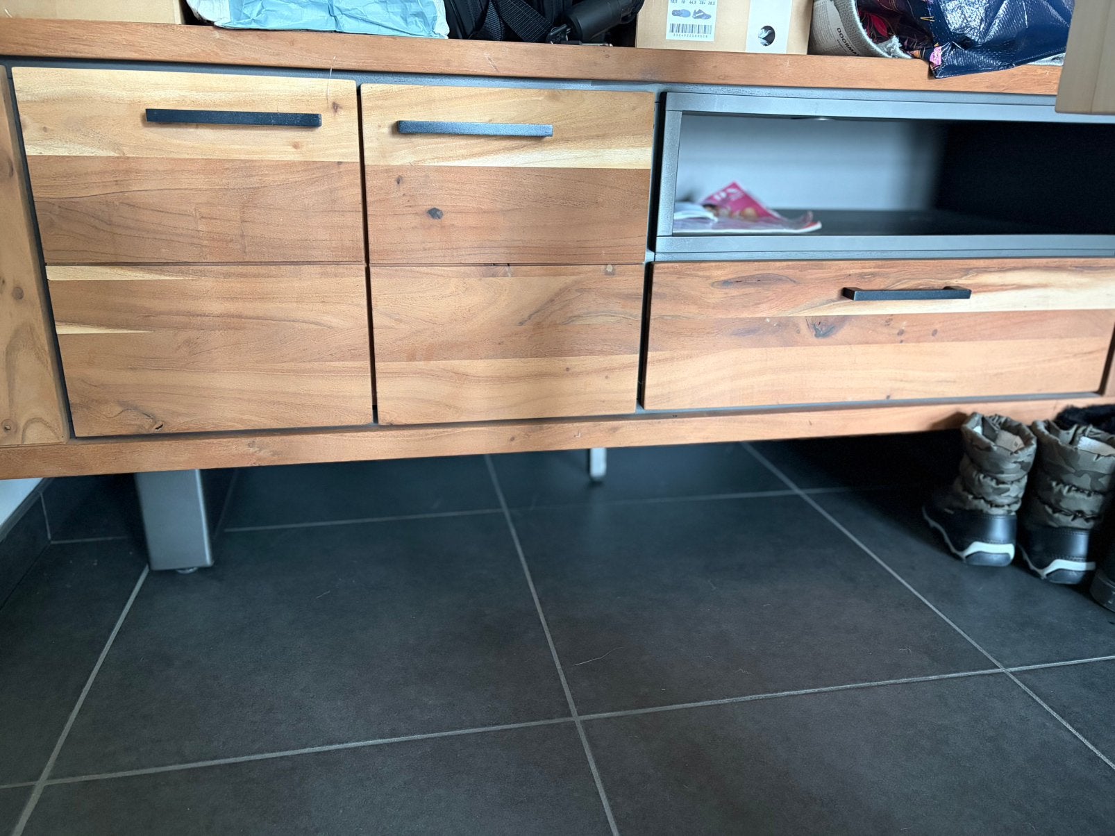 Henders & Hazel Quebec tv-dressoir, Maison & Meubles, Armoires | Dressoirs, Comme neuf, Enlèvement