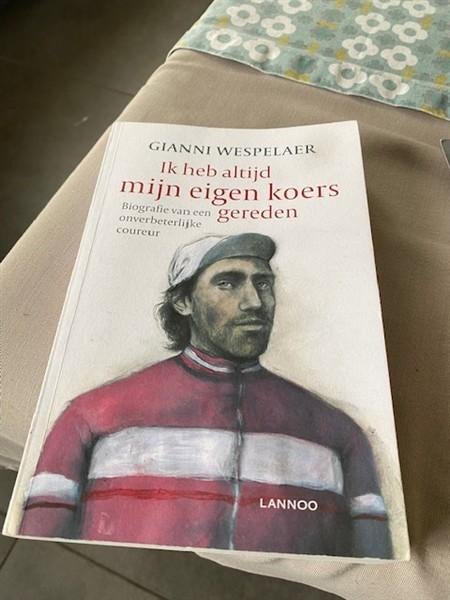 Leesboek/Roman - Wielersport, Ophalen of Verzenden, Gelezen, Gianni Wespelaer, Lopen en Fietsen