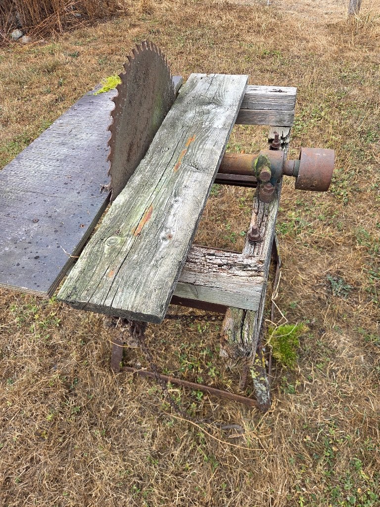 Ancien banc de scie circulaire sur prise de force, Enlèvement, Utilisé, Scie circulaire