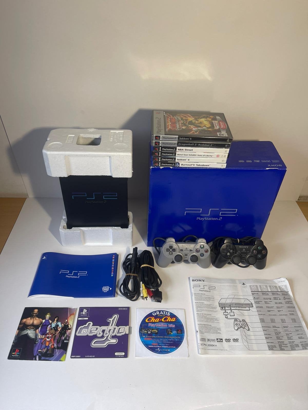 PS2 Fat SCPH-30004R CIB rétrocompatible + jeux, Consoles de jeu & Jeux vidéo, Consoles de jeu | Sony PlayStation 2, Comme neuf