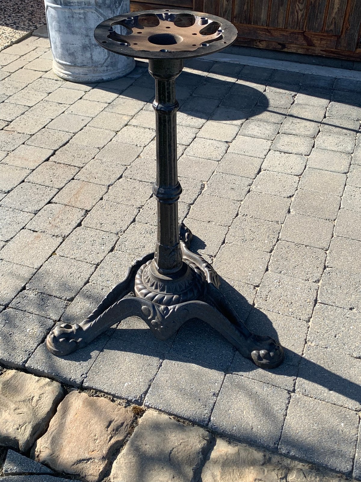 Cadre de table en fonte, Enlèvement, Utilisé