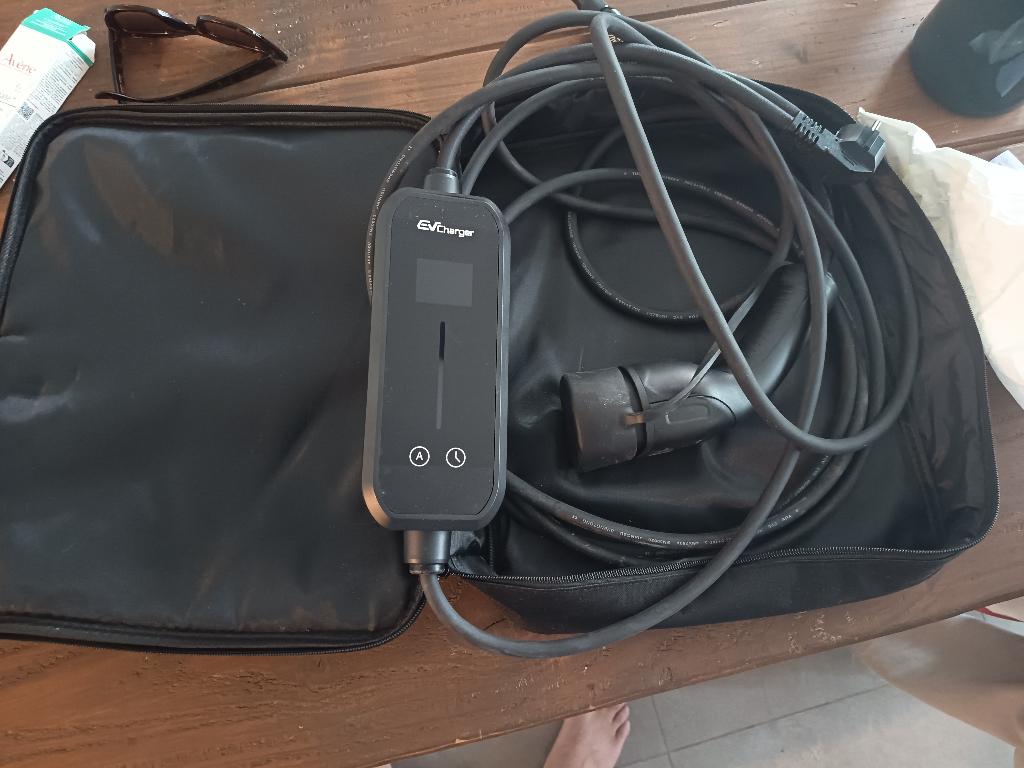EV lader 230V met tas, 16A, Auto-onderdelen, Accu's en Toebehoren, Ophalen, Gebruikt