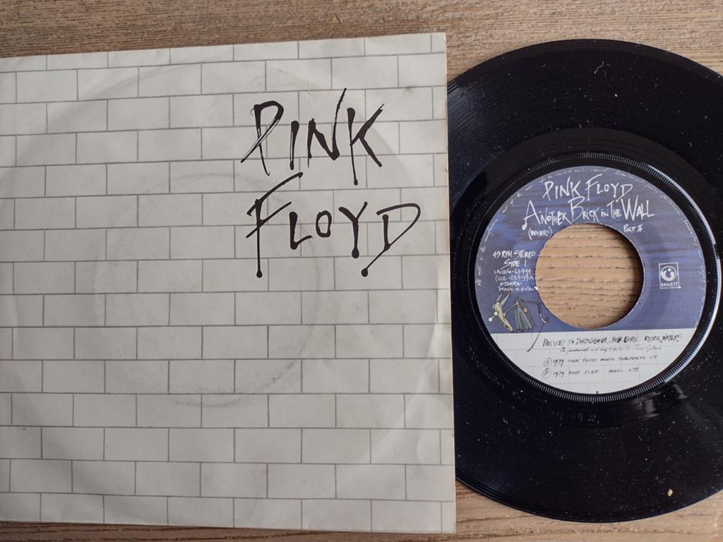Single vinyl PINK FLOYD : ANOTHER BRICK IN THE WALL (1979), Enlèvement ou Envoi, Single, Comme neuf, 1970 - 1979