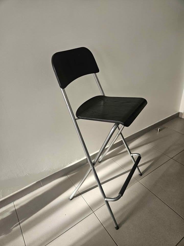 Chaise haute Ikea, 1 tabouret, Enlèvement, Comme neuf, 60 à 90 cm
