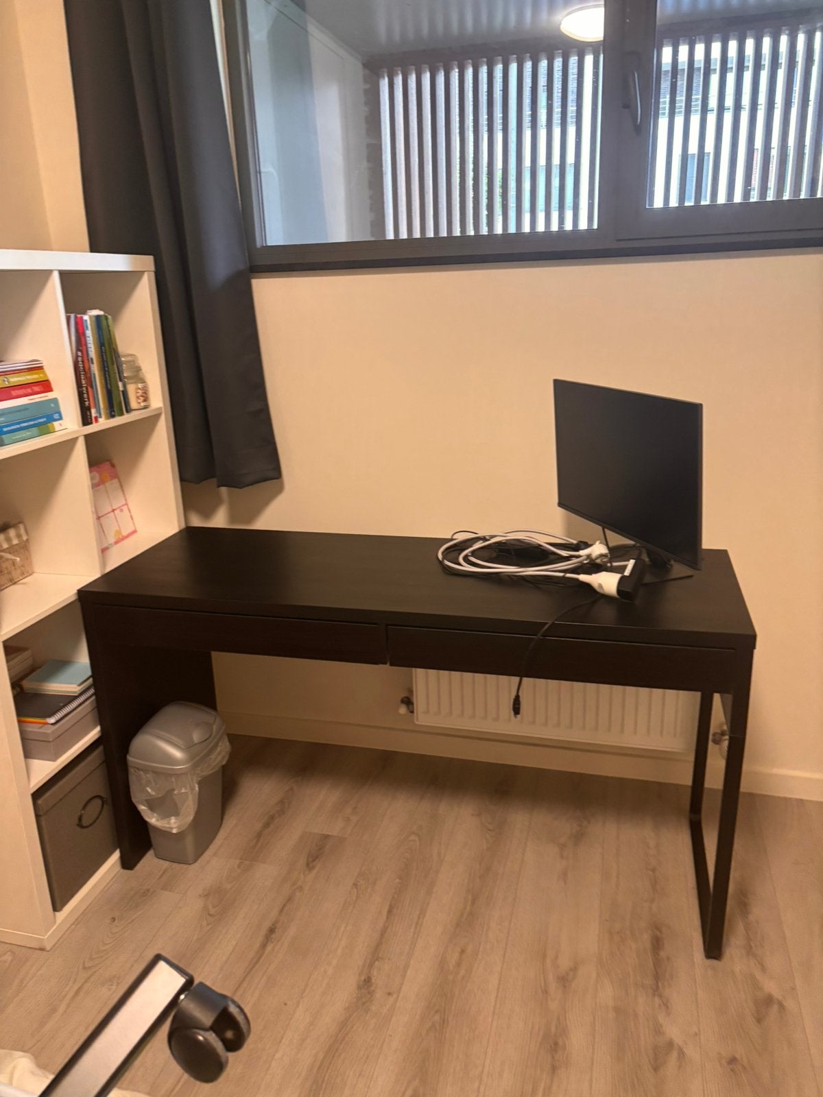 Bureau ikea, Ophalen, Zo goed als nieuw, IKEA