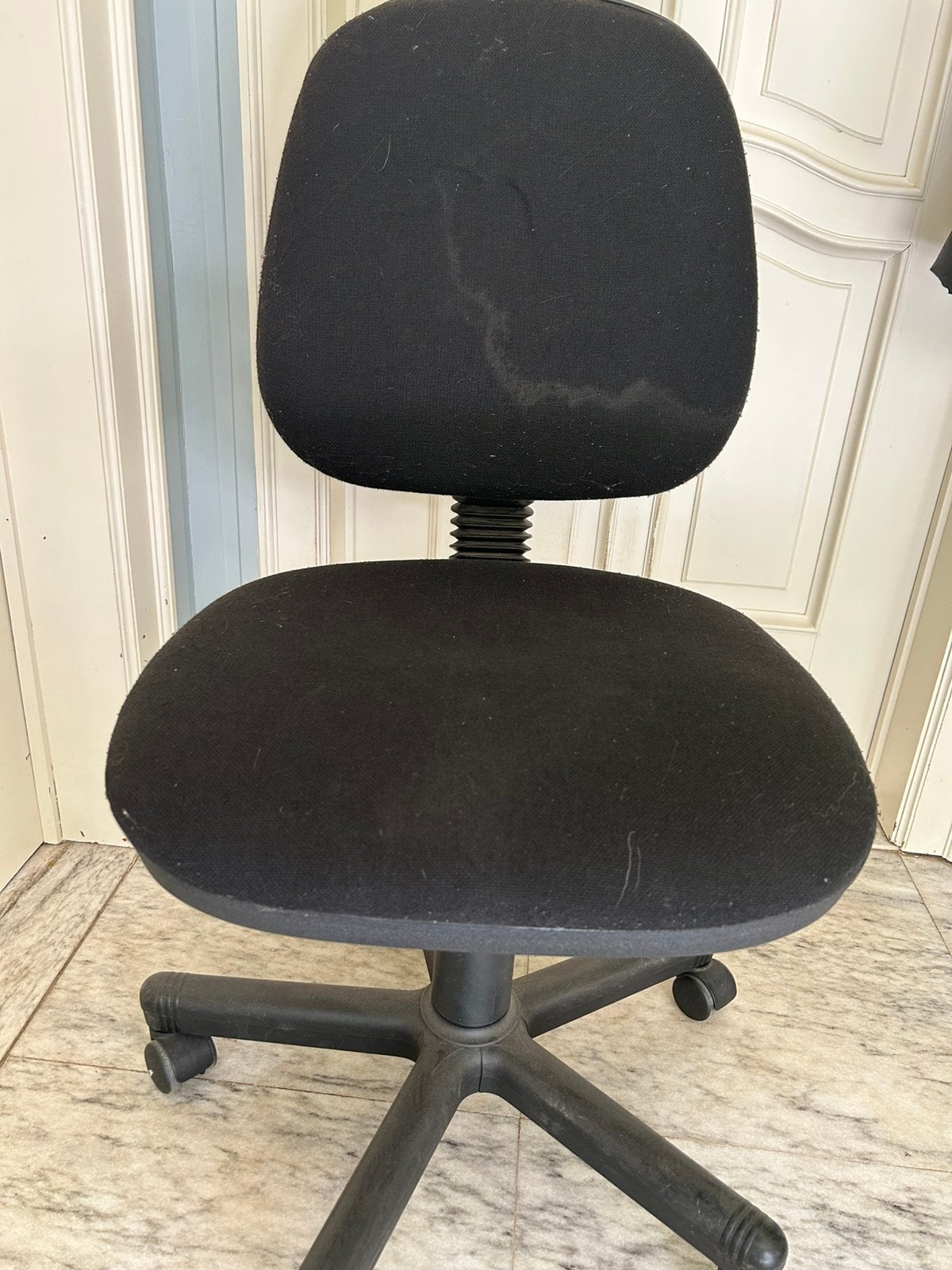 Zwarte bureaustoel, Maison & Meubles, Chaises de bureau, Enlèvement, Comme neuf, Chaise de bureau