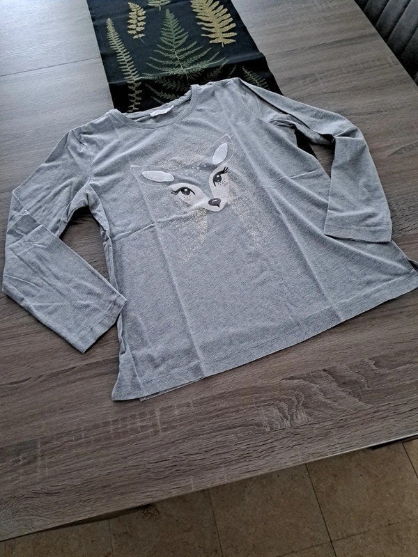 Etam grijze longsleeve met hert - medium, Kleding | Dames, Pyjama's, Ophalen of Verzenden, Zo goed als nieuw, Maat 38/40 (M)