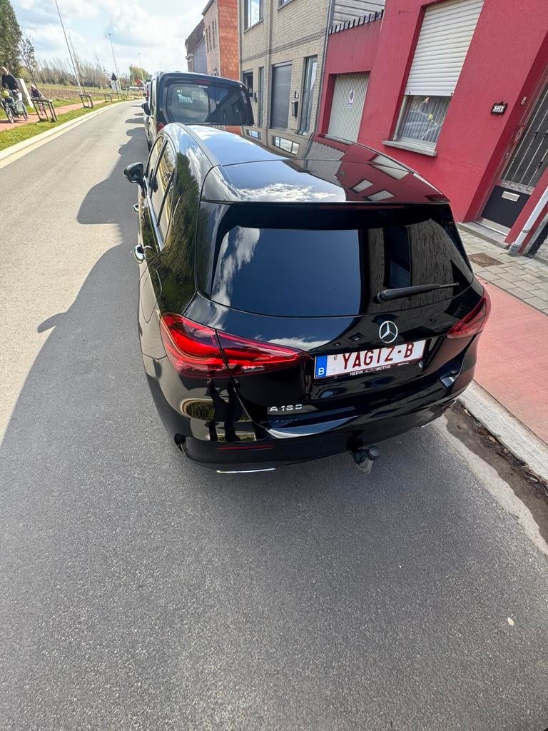 Mercedes A180 AMG line, Autos, 100 kW, Classe A, Euro 6, Carnet d'entretien