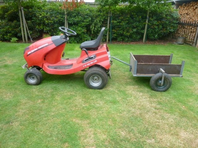Zitmaaier tractor met kar, Ophalen, Gebruikt, 2500 tot 5000